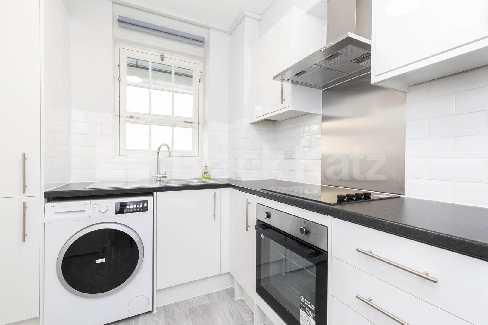 Newly refurbished one bed minutes to Euston, UCL and UCH Phoenix Road, Camden / Euston
